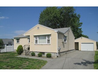 93 Paradise St, Chicopee, MA 01020