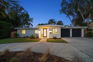 208 Mehlenbacher Rd, Belleair, FL 33756
