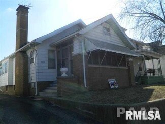 2632 N Prospect Rd, Peoria, IL 61603