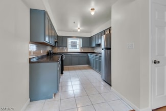 392 New St Unit 3, Newark, NJ 07103