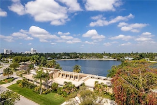 1161 S Southlake Dr, Hollywood, FL 33019