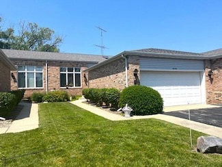 W4782 Potter Rd Unit 2, Elkhorn, WI 53121