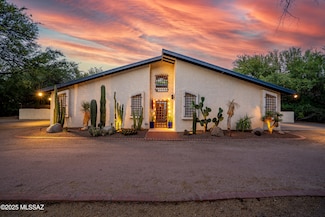 2042 N Soldier Trail, Tucson, AZ 85749