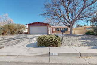 1820 Nakomis Ct NE, Albuquerque, NM 87112