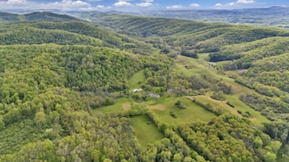 6008 Raders Valley Rd, Williamsburg, WV 24991