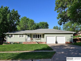 1225 Walnut Dr, Arlington, NE 68002
