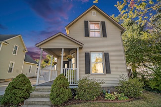 128 W 17th St, Holland, MI 49423