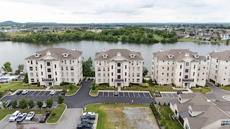 1024 Club View Dr Unit E102, Gallatin, TN 37066