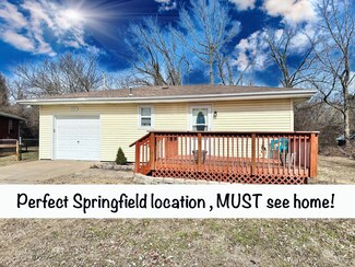 2501 E Pine Grove Place, Springfield, MO 65804