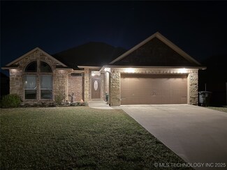 3509 Carriage Point Dr, Durant, OK 74701