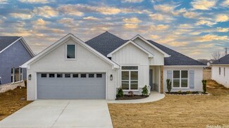 1735 Hobbiton Cir, Conway, AR 72032