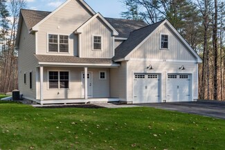 7 Doucet Ave, Nashua, NH 03062