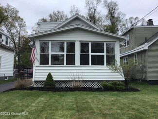 2920 Coniston Rd, Schenectady, NY 12304