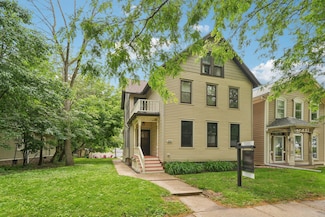 2427 S Wentworth Ave, Milwaukee, WI 53207