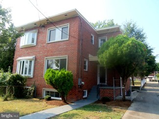 735 Nicholson St NE, Washington, DC 20011