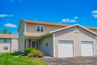 455 Bowlavard Ave Unit 4, Belleville, WI 53508