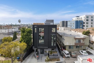 641 N Hobart Blvd, Los Angeles, CA 90004