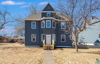 1306 E 4th St, Superior, WI 54880