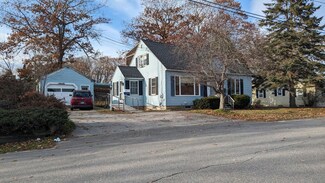 16 Vose St, Waterville, ME 04901