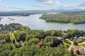 5008 Dianne Dr SE, Acworth, GA 30102
