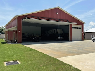 535 Lafayette Place, Carthage, NC 28327