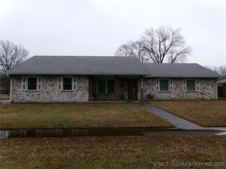 408 Cumberland Dr, Muskogee, OK 74403