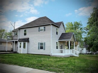 505 N Cedar St, Nevada, MO 64772