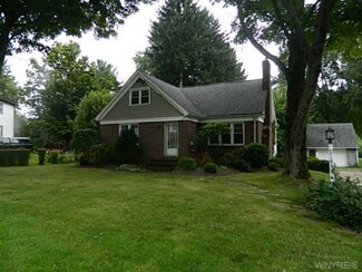 3187 Mill Rd, Eden, NY 14057