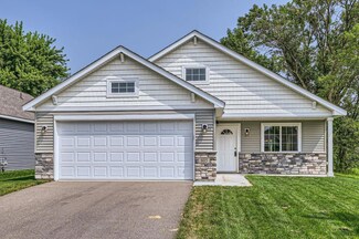805 Juniper Ln NW, Montgomery, MN 56069