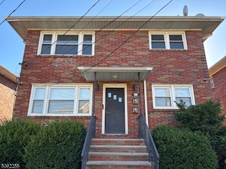 220 Coolidge St Unit 2, Linden, NJ 07036