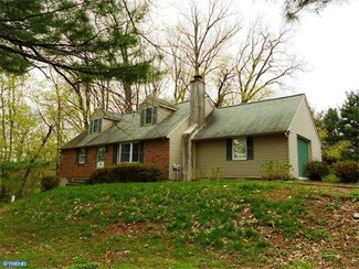 1495 Harvey Ln, Pottstown, PA 19465