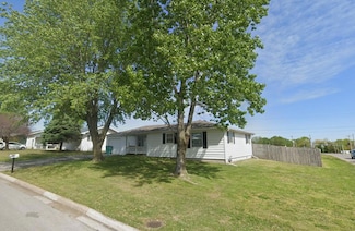 2707 W Chicago St, Springfield, MO 65803