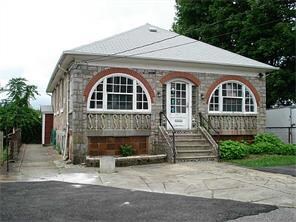 103 Fountain Ave, Cranston, RI 02920