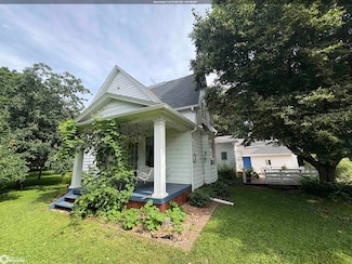 1440 170th St, Hampton, IA 50441