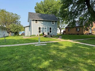 1014 10th St, Manson, IA 50563