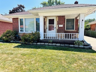 18028 Empire Ave, Eastpointe, MI 48021