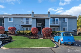 25 Beaconsfield Place, Somerset, NJ 08873