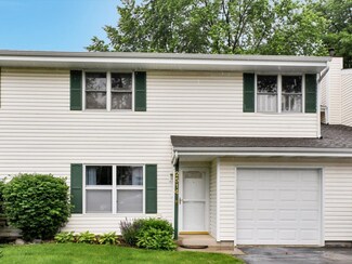 2514 Iris Ln, Crest Hill, IL 60403
