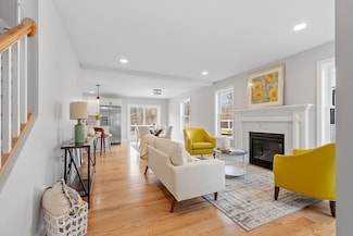 711 Massachusetts Ave Unit 3, Lunenburg, MA 01462