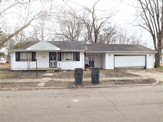 2504 Calhoun St, South Bend, IN 46628