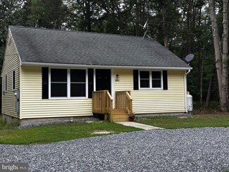 2971 Roosevelt St, Millville, NJ 08332