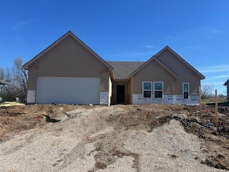 2030 Riverstone Dr, Excelsior Springs, MO 64024