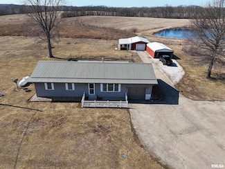 11310 N County Highway 9 Hwy, Lewistown, IL 61542