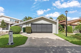 11517 W Riverhaven Dr, Homosassa, FL 34448