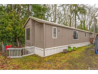 6420 Old Pacific Hwy S Unit 18, Kalama, WA 98625