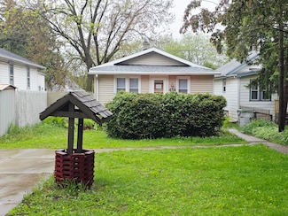434 S 69th St, Milwaukee, WI 53214