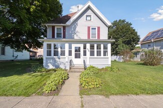 206 S Linn St, Shannon, IL 61078