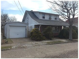 105 High St, Saint Clairsville, OH 43950