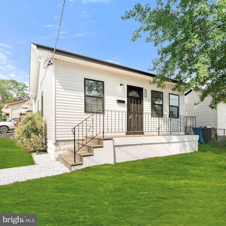12 W 1st Ave, Runnemede, NJ 08078