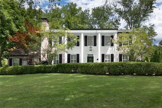 5 Wickersham Ln, Saint Louis, MO 63124